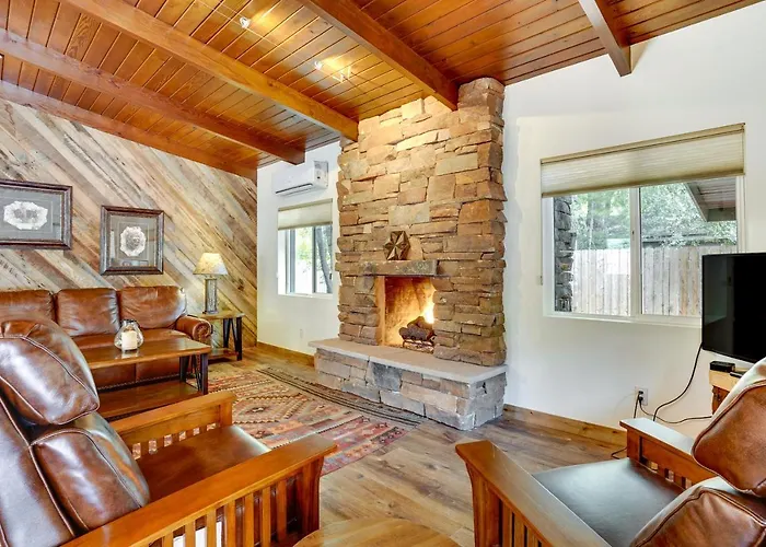 Hot Tub And Red Rock Views Escape! Holiday home Sedona