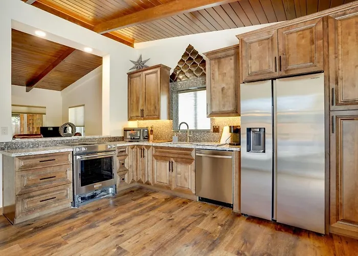 Holiday home Hot Tub And Red Rock Views Escape! *