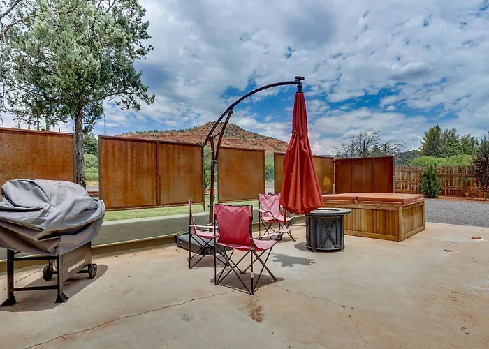 Hot Tub And Red Rock Views Escape! Sedona