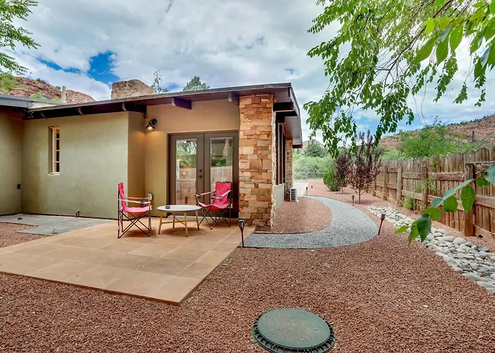 Holiday home Hot Tub And Red Rock Views Escape! *